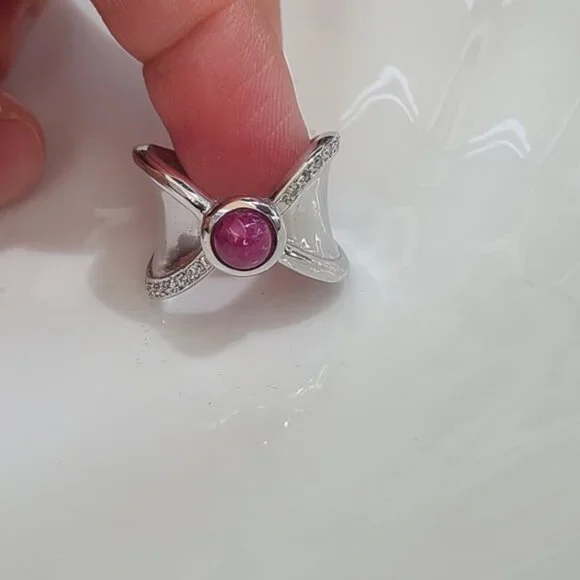 Vintage Boho Sterling Silver Natural Ruby Cabochon Crystal Wide Ring 6.25 - Picture 3 of 5